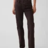 Jeans droit fuselé à taille mi-haute