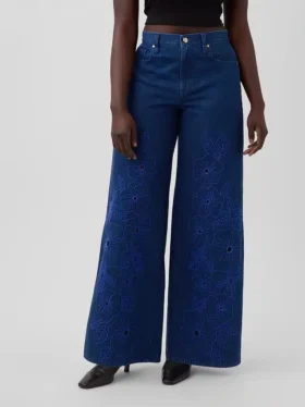 Jeans GAP × Hfr à taille basse, imprimé floral et coupe très ample par Atelier Ndigo