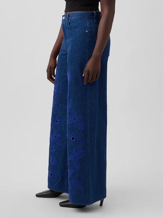 Jeans GAP × Hfr à taille basse, imprimé floral et coupe très ample par Atelier Ndigo