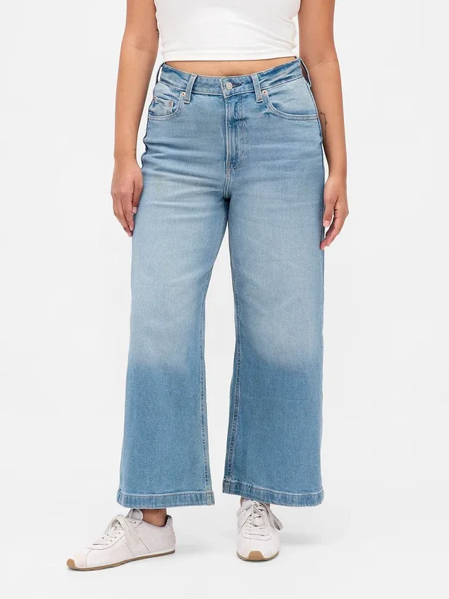 Jeans large aux chevilles, coupe « Curvy High Stride »