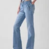 Jeans marin taille basse, long et ajusté