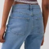 Jeans slim droit court taille haute style années 90
