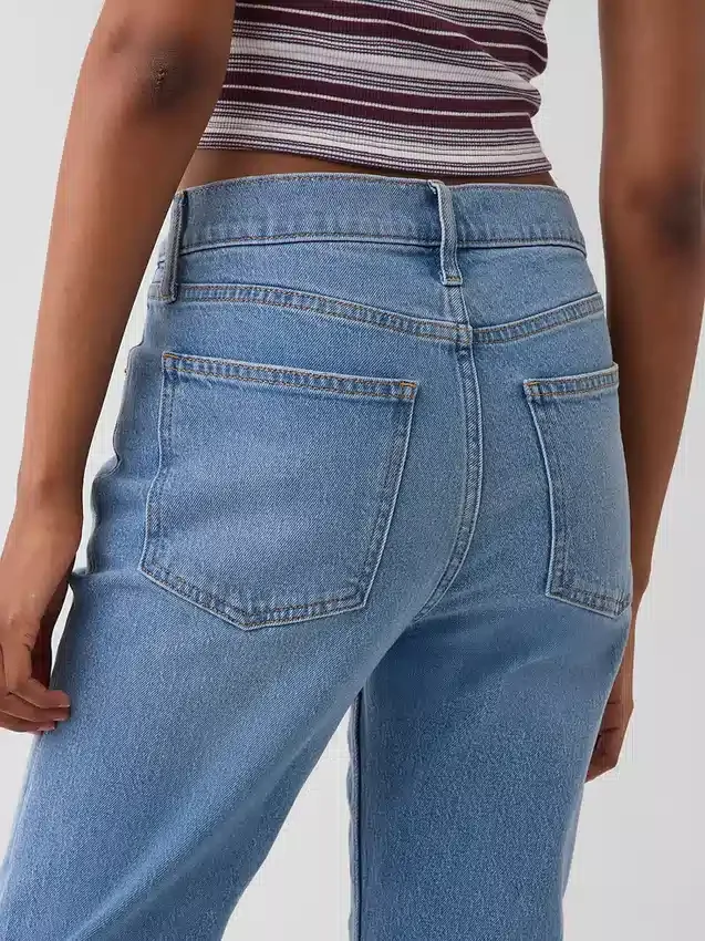 Jeans slim droit court taille haute style années 90