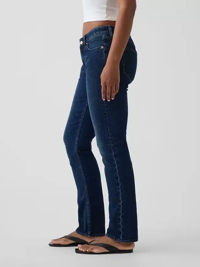 Jeans slim droit taille basse « années 90 » pour silhouettes rondes