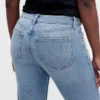 Jeans slim droit taille basse « années 90 » pour silhouettes rondes