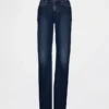 Jeans slim droit taille basse « années 90 » pour silhouettes rondes