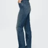 Jeans slim droit taille haute avec ceinture, style années 90