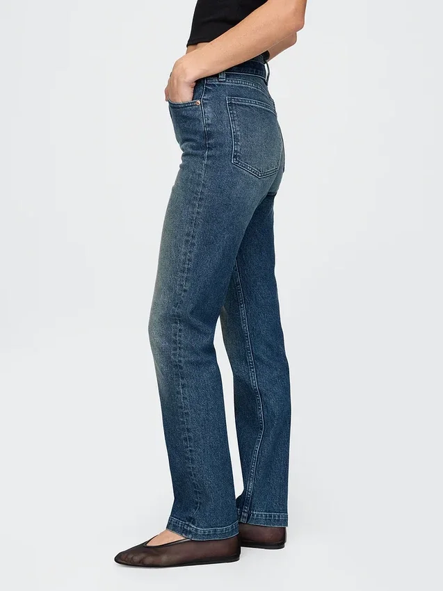 Jeans slim droit taille haute avec ceinture, style années 90
