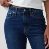 Jeans slim droit taille haute « Curvy » style années 90