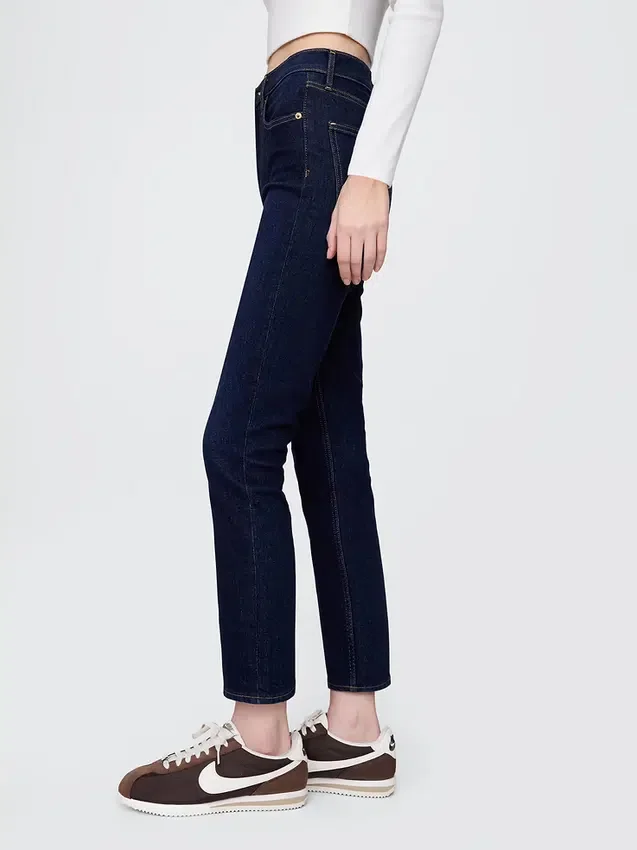 Jeans slim vintage à taille haute