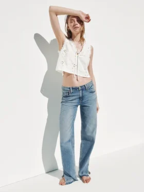 Jeans taille basse ample des années 90 à ourlet fendu