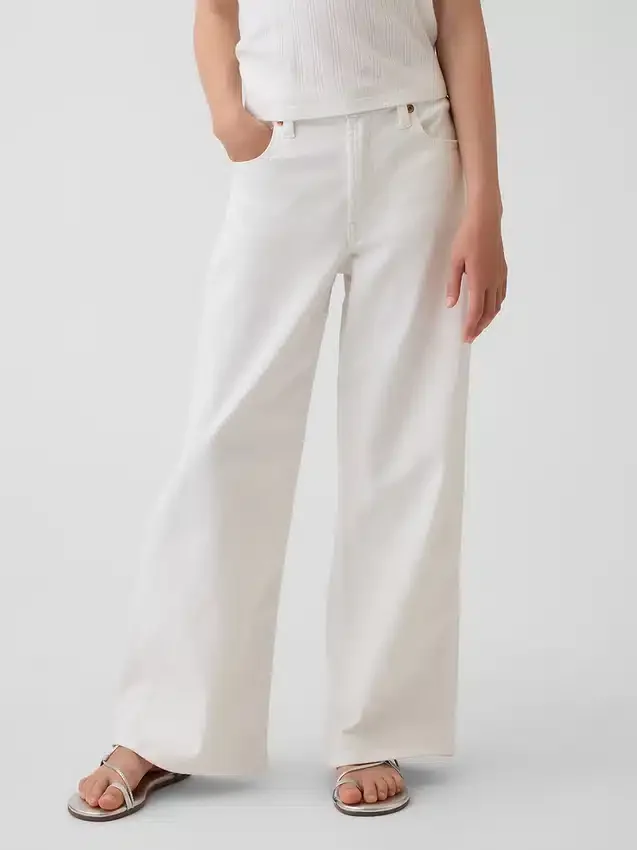 Jeans taille basse à jambes larges