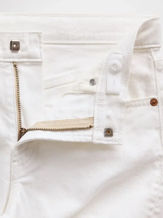 Jeans taille basse à jambes larges