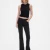 Jeans taille basse, long et ajusté