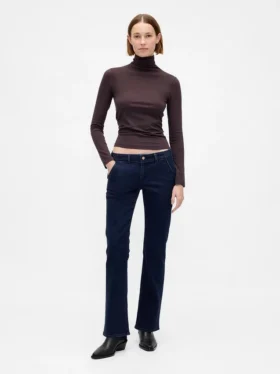 Jeans taille basse, long et ajusté