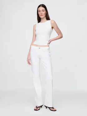 Jeans taille basse, long et ajusté