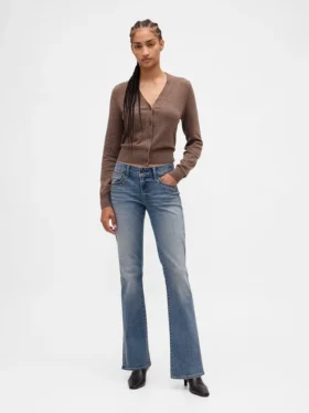 Jeans taille basse, long et ajusté