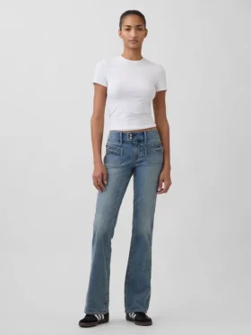 Jeans taille basse, long et ajusté