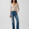 Jeans taille basse, long et ajusté
