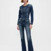 Jeans taille basse, long et ajusté