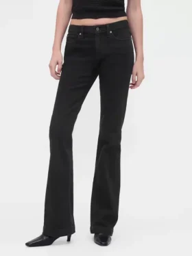Jeans taille basse, long et ajusté