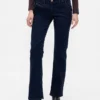 Jeans taille basse, long et ajusté