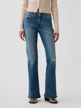 Jeans taille basse, long et ajusté