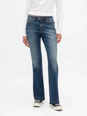 Jeans taille basse, long et ajusté