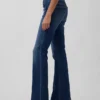 Jeans taille basse, long et ajusté