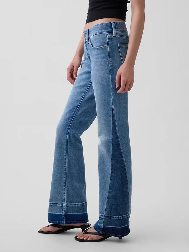 Jeans taille basse, long et ajusté