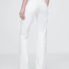 Jeans taille basse, long et ajusté