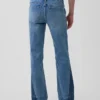Jeans taille basse, long et ajusté