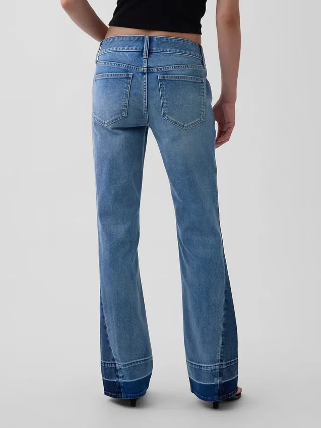 Jeans taille basse, long et ajusté