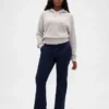 Jeans taille basse, long et ajusté