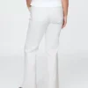 Jeans taille basse, long et ajusté