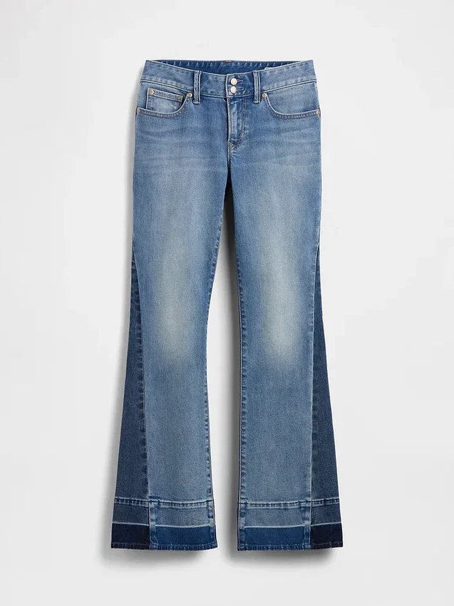 Jeans taille basse, long et ajusté