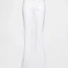Jeans taille basse, long et ajusté