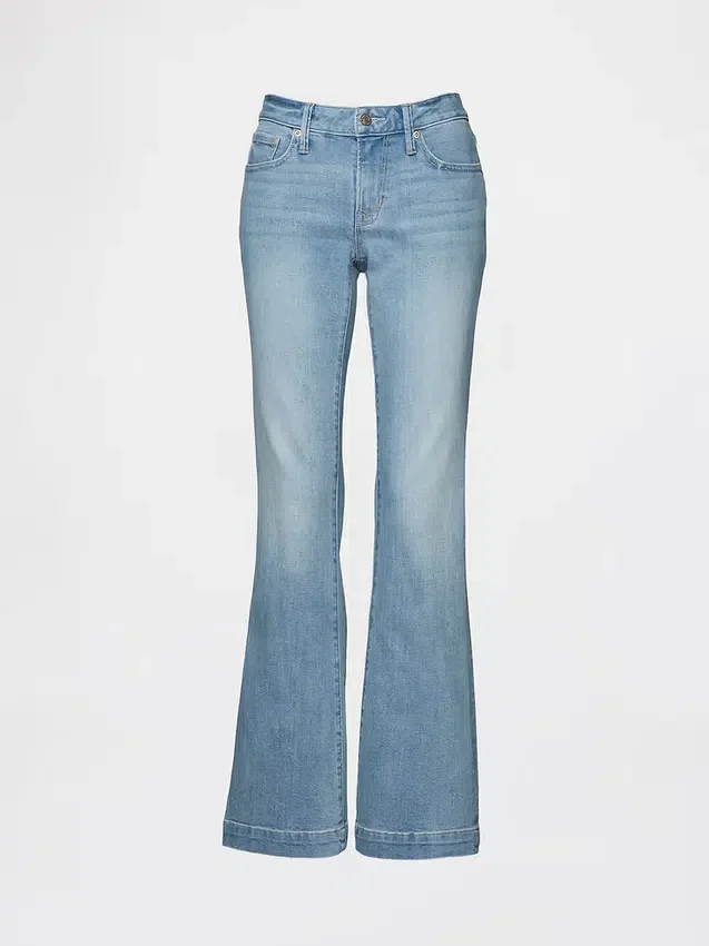 Jeans taille basse, long et ajusté