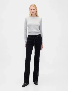 Jeans taille basse, long et ajusté, à lacets