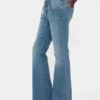 Jeans taille basse, long et ajusté, à lacets