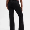 Jeans taille basse, long et ajusté, à lacets