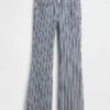 Jeans à taille basse, long et ajusté, à rayures