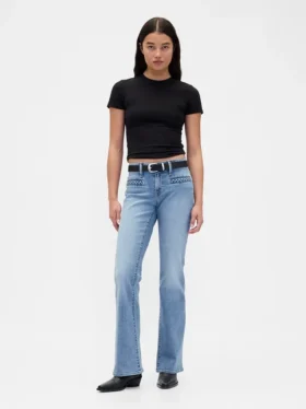 Jeans taille basse à poches tressées, coupe longue et ajustée