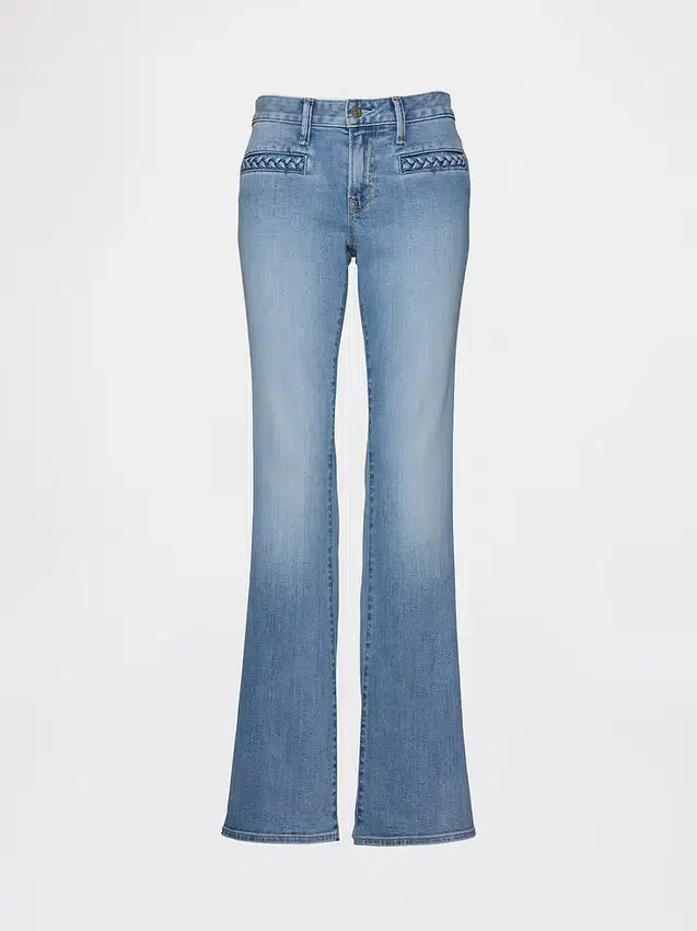 Jeans taille basse à poches tressées, coupe longue et ajustée