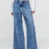 Jeans taille basse très ample