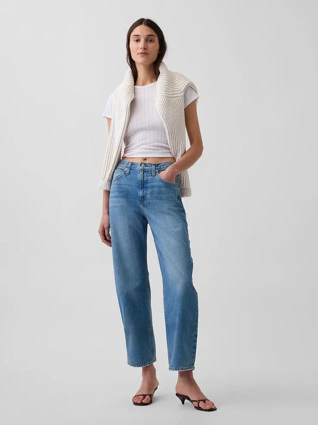 Jeans taille haute court à coupe large