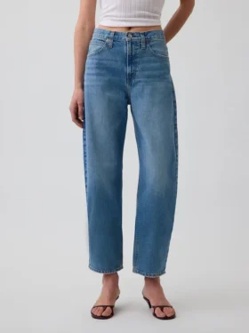 Jeans taille haute court à coupe large