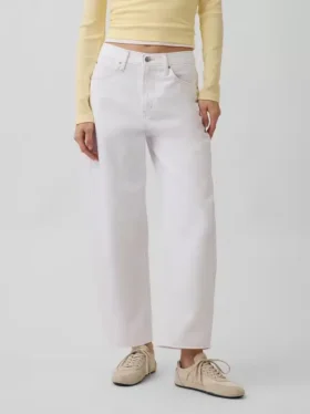 Jeans taille haute court à coupe large