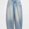 Jeans taille haute court à coupe large