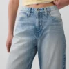 Jeans taille haute court à coupe large